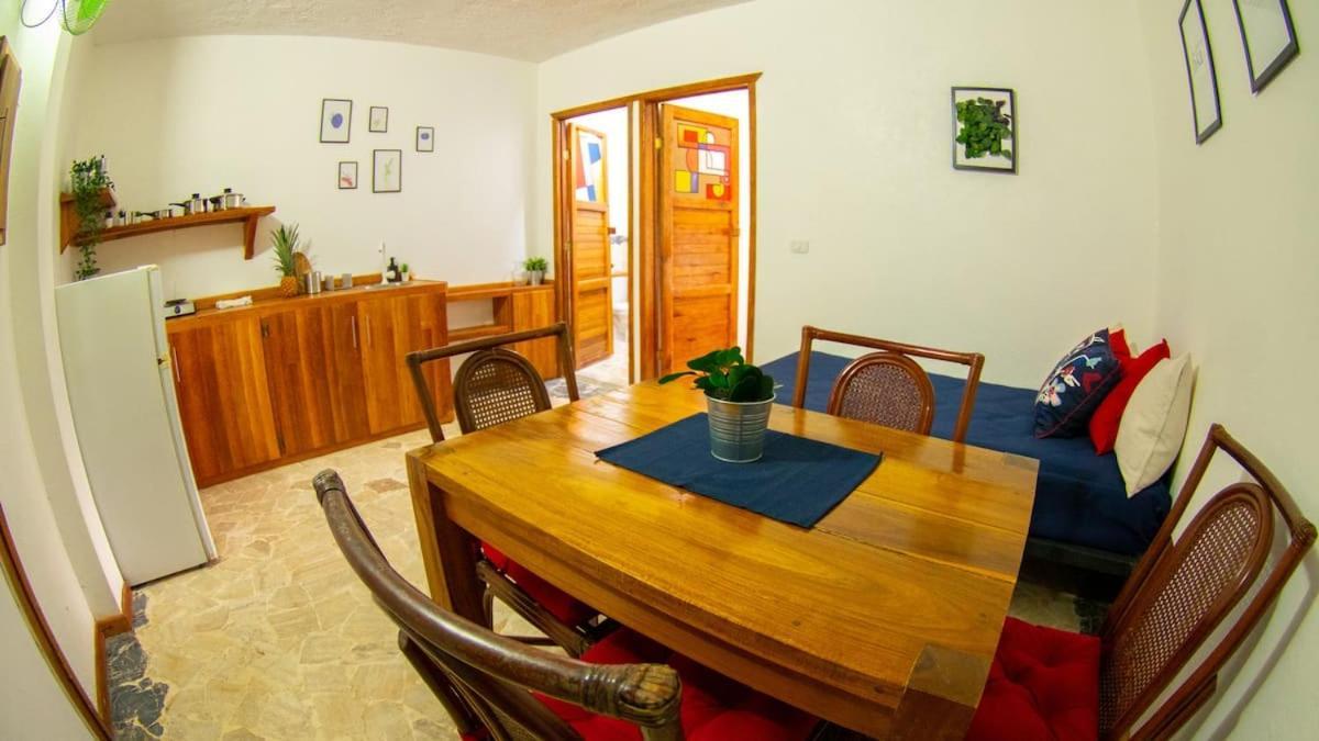 El Jardin Del Coco, Apartamento 14 - Near La Playita Beach لاس غاليراس المظهر الخارجي الصورة