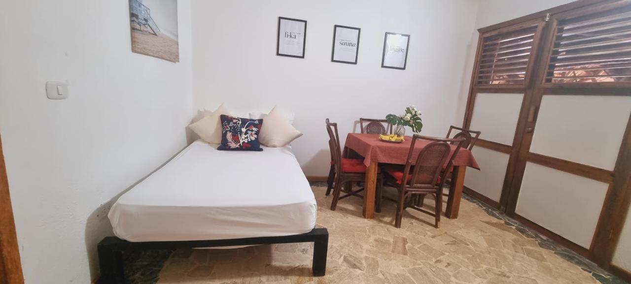 El Jardin Del Coco, Apartamento 14 - Near La Playita Beach لاس غاليراس المظهر الخارجي الصورة
