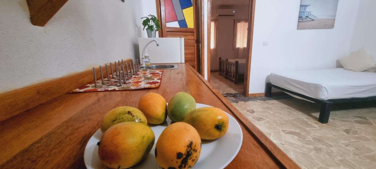 El Jardin Del Coco, Apartamento 14 - Near La Playita Beach لاس غاليراس المظهر الخارجي الصورة